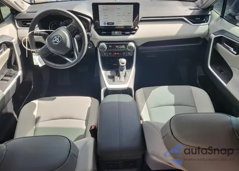 2025 Toyota Rav4 Xle Premium z USA, uszkodzony, nr VIN 2T3C1RFV1SC324351